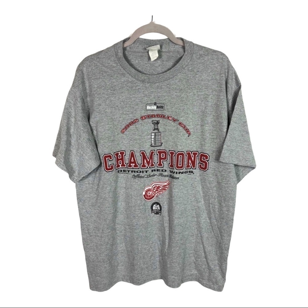 Vintage 2002 Stanley cup champions t-shirt